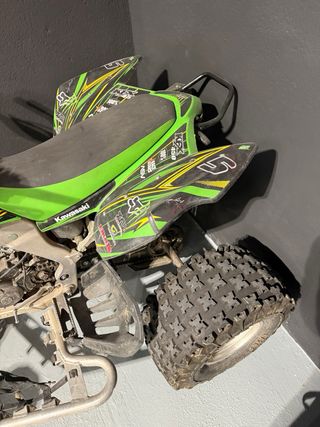 Quad Kawasaki KFX 450 IMPECABLE