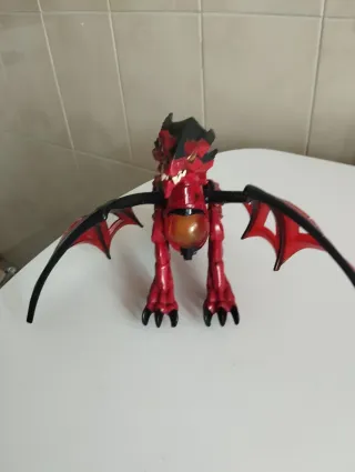 Juguete Dragón Rojo con luces