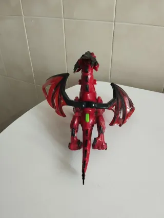 Juguete Dragón Rojo con luces