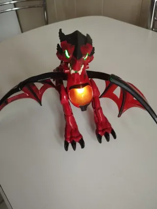 Juguete Dragón Rojo con luces