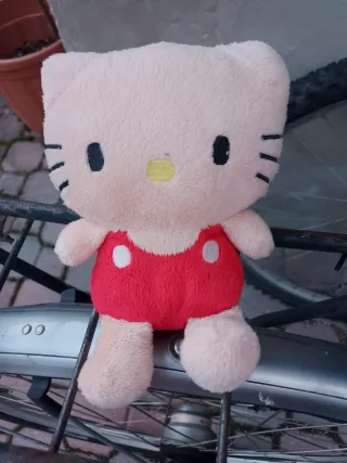 3 Peluche Hello Kitty