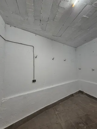 Trastero grande en Bola de oro