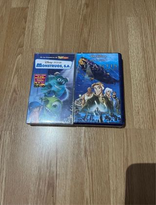 Películas VHS Monstruos S.A. y Atlantis Precintada