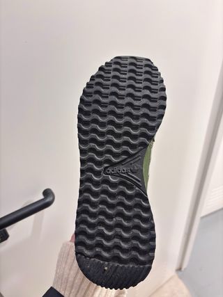 Zapatillas Adidas ZX 700 Talla 40 Verde