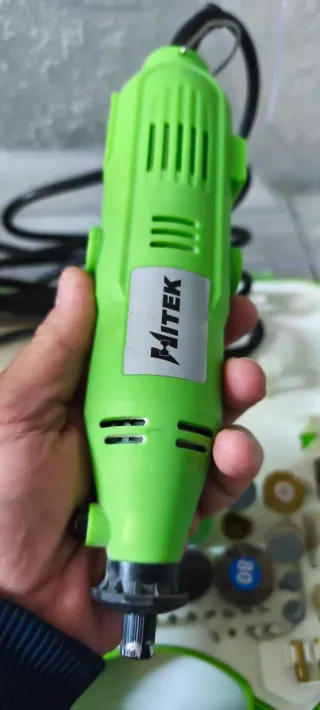 Attrezzo Rotativo Multifunzionale con Accessori