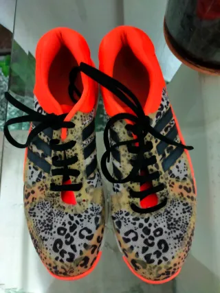 Adidas Deportivas  leopardo y naranja fluorescente