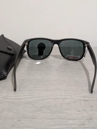 Occhiali da sole Ray-Ban Justin neri taglia media