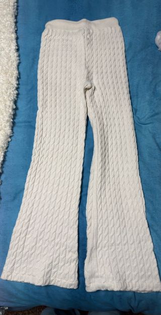 Pantalones blancos de punto acanalado