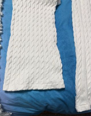 Pantalones blancos de punto acanalado