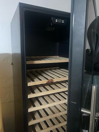 Vinoteca Cavanova 100 botellas