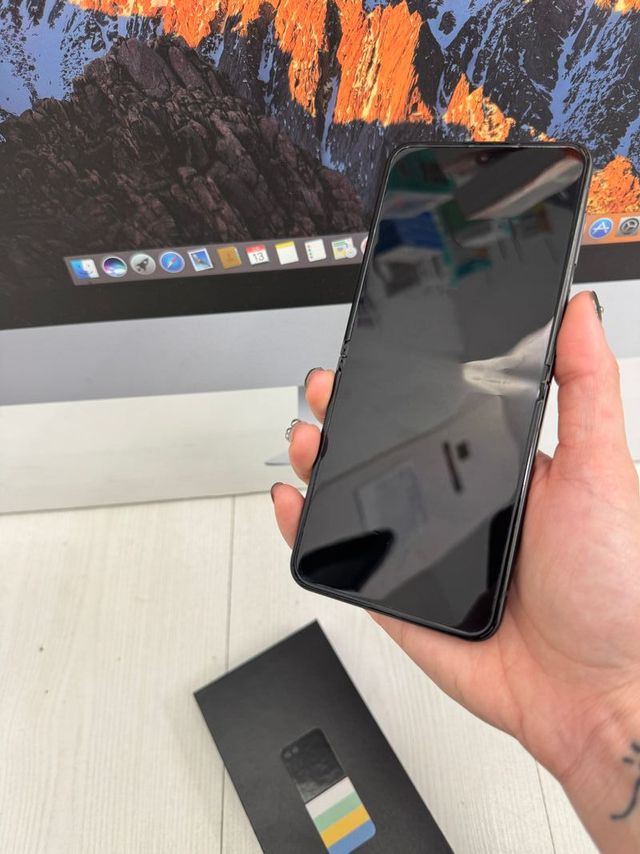 Samsung Z flip5 256gb como nuevo