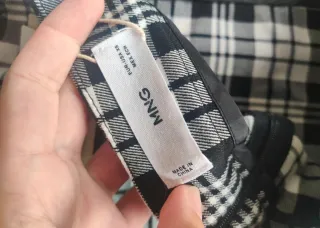 Minifalda escoceva cuadros blanca y negra Mango xs