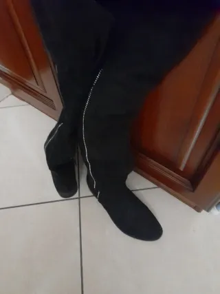 Stivali neri con strass