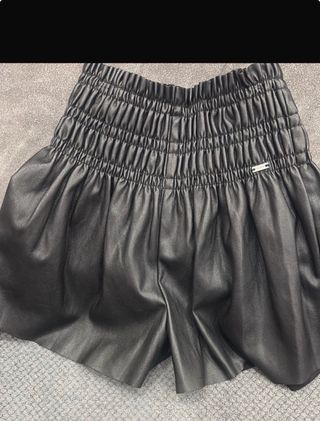 Falda  pantalón cuero niña Talla 5