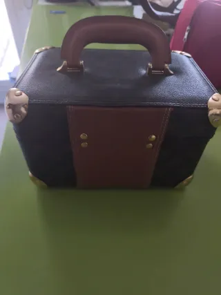 Maletín Neceser Louis Vuitton Marrón y Dorado