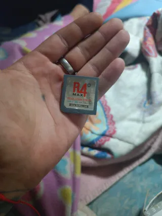 Nintendo DS XL Verde escucho ofertas no tiene carg