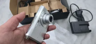 Casio Exilim EX-Z60 6MP Fotocamera Argento