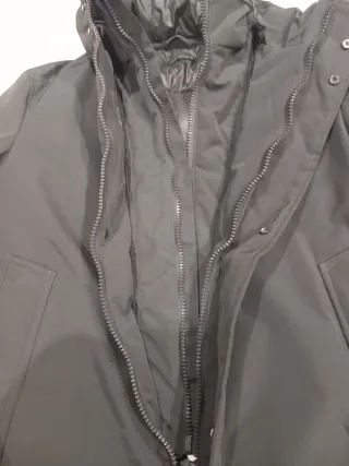 Parka acolchada verde Zara hombre sin estrenar