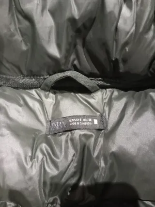 Parka acolchada verde Zara hombre sin estrenar