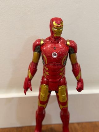 Figuras Marvel, Star Wars, etc. 7€