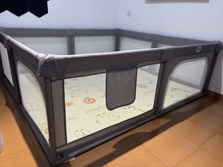 Corralito para bebé gris