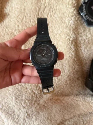 Reloj  Negro y Plateado
