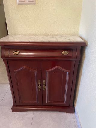 Mueble de entrada madera y mármol