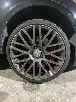 Llantas de aleación momo 19”