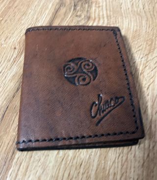 Cartera billetero de cuero marrón