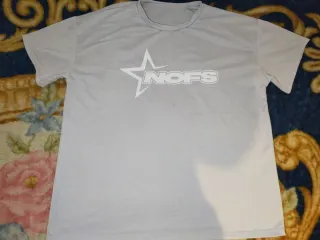 Camiseta básica morada