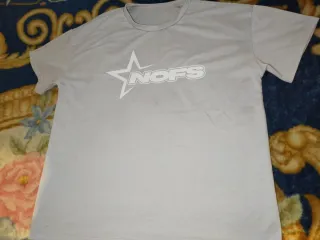 Camiseta básica morada