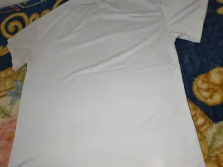 Camiseta básica morada