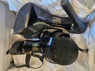 Zapatos de tacón negros charol