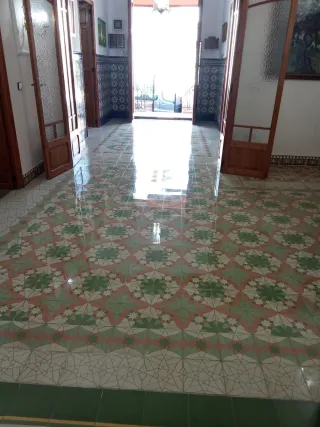 Pulido y brillo en mármol, terrazo e hidráulico