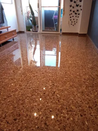 Pulido y brillo en mármol, terrazo e hidráulico