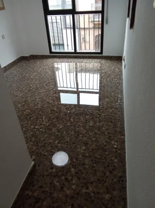 Pulido y brillo en mármol, terrazo e hidráulico