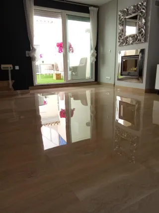 Pulido y brillo en mármol, terrazo e hidráulico