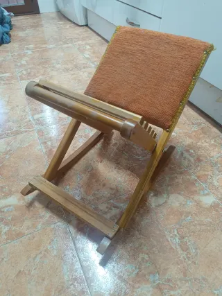 Poggiapiedi oscillante vintage in tela e legno