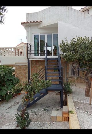 Escaleras de hierro para interior y exterior