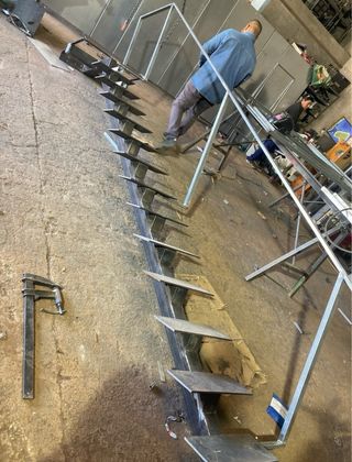 Escaleras de hierro para interior y exterior