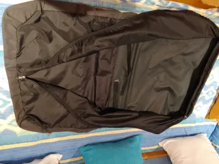 Vendo porta trajes BOSSANA gris