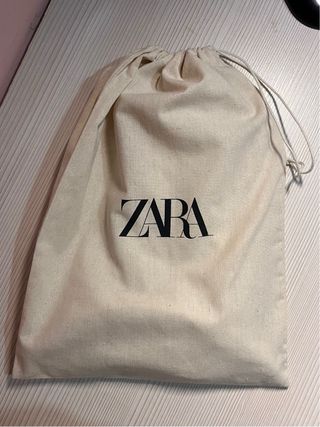 Bolso fiesta plateado Zara