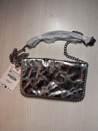 Bolso fiesta plateado Zara