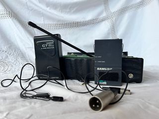 Canon 5D Mark II + 35mm f/2 IS + MIC Pro + CF 68 G