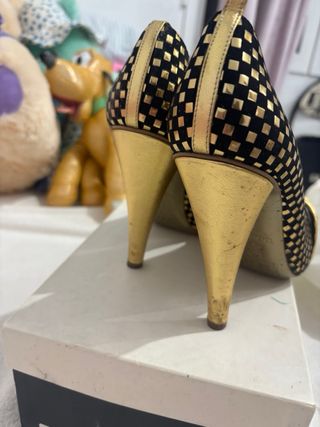 Tacones Dolce & Gabbana Negro y Dorado