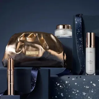 Farmasi Set de Regalo Rojo