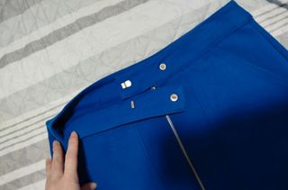 Falda Bershka azul talla M