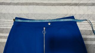 Falda Bershka azul talla M