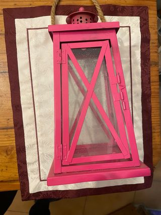 Farola decorativa rosa