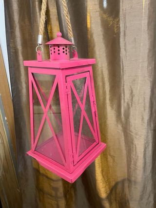 Farola decorativa rosa